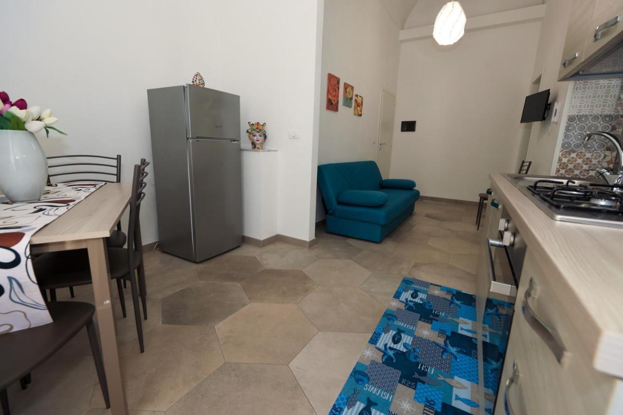 Casa Caruso Corso Garibaldi Lägenhet Avola Exteriör bild